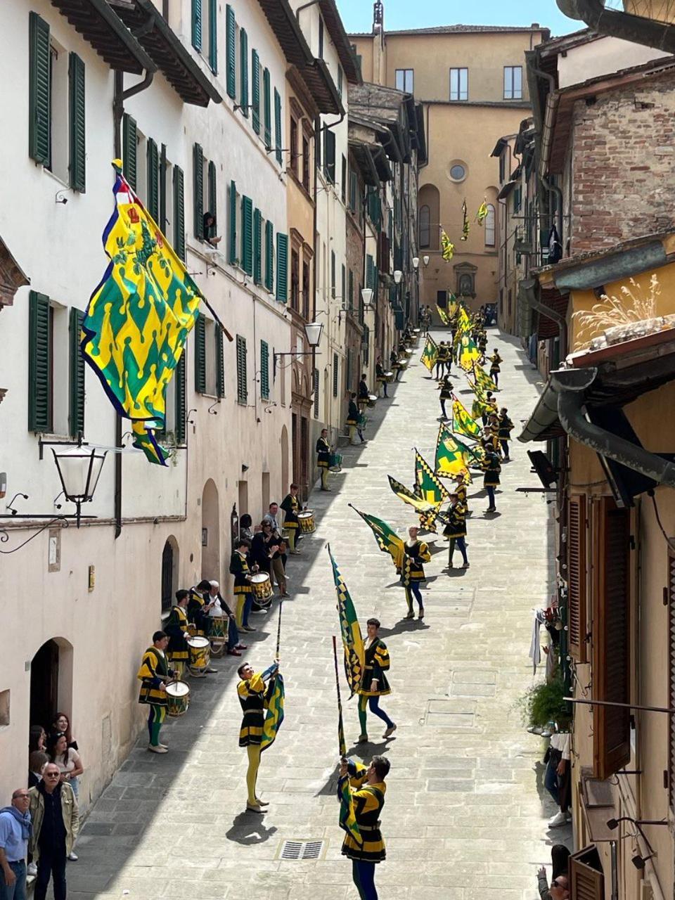 La Campanina-Nel Cuore Di Siena E Della Contrada Exterior photo